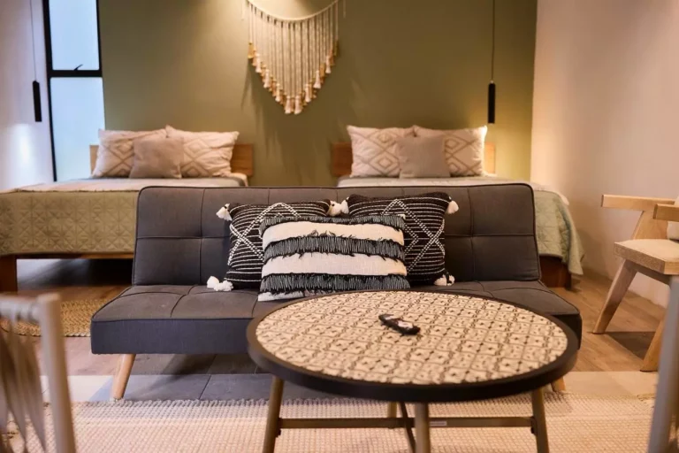 Nómada Studio Boutique Planta Baja Sofa