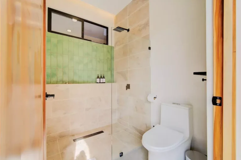Villas Tsuru Private Bathroom