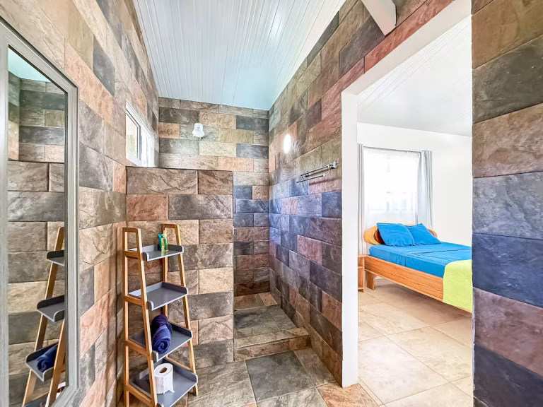 Casa Vela Shower